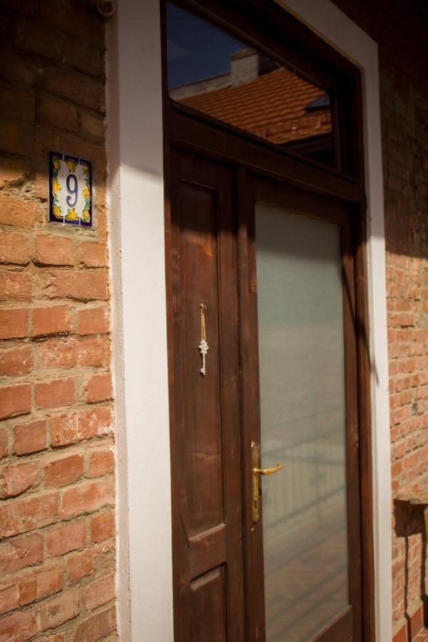 9 Stylish Suite In Unirii Square Timisoara Exterior photo